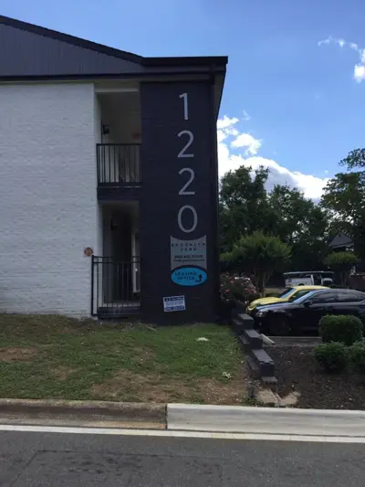 External Dimensional Lettering Photo